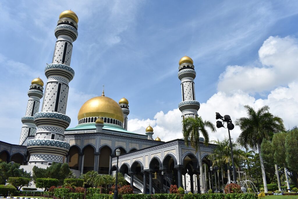 jame' asr hassanil bolkiah mosque, bandar seri begawan, brunei